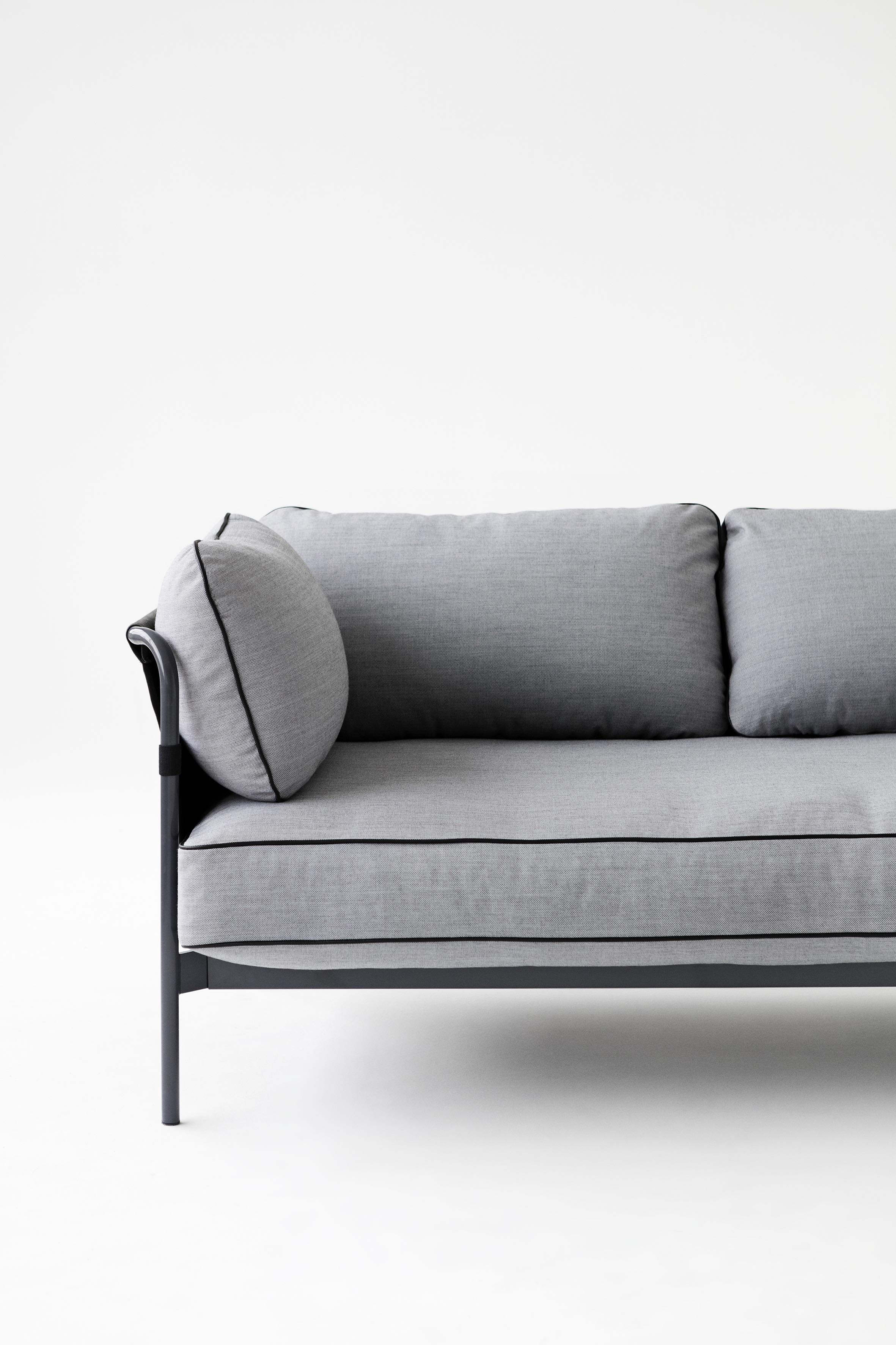 HAY revolutioniert Sofas mit dem neuen Sofa CAN by Design Bestseller_1