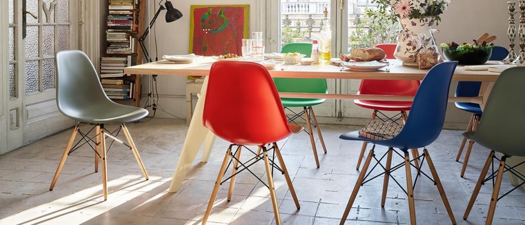 Eames Plastic Chair von Vitra - Unsere Top 10 der Esszimmerstühle von Design Bestseller