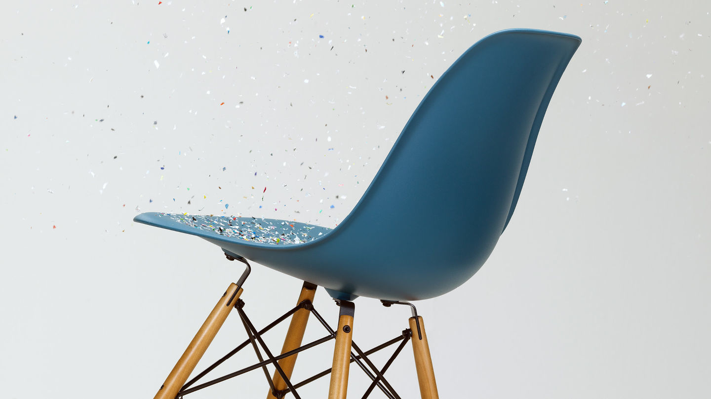 Eames Plastic Chairs RE - Designklassiker aus neuem, altem Material